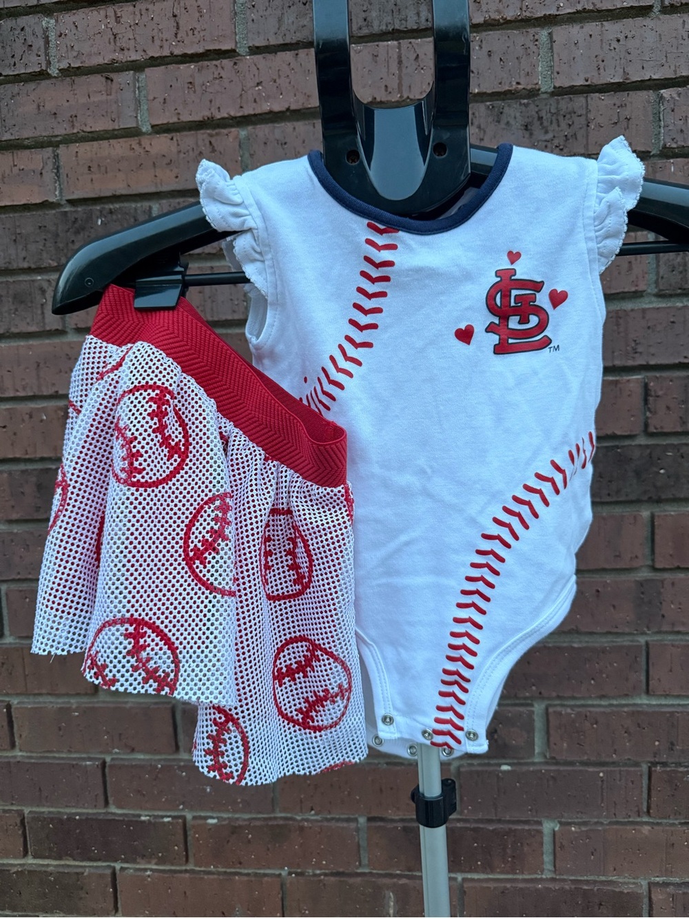 St. Louis Cardinals Baby Girl Bodysuit & Skirt Set Size 24 Months MLB Genuine
